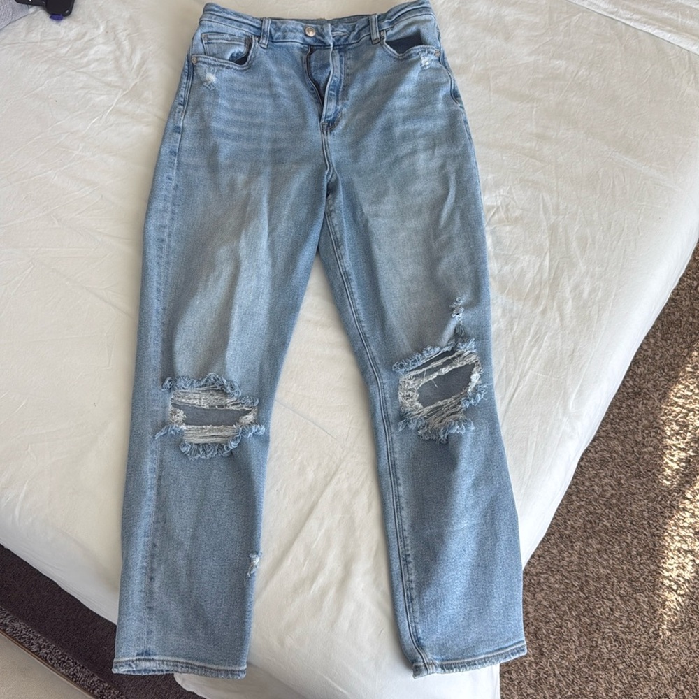American Eagle Curvy Mom Jeans
